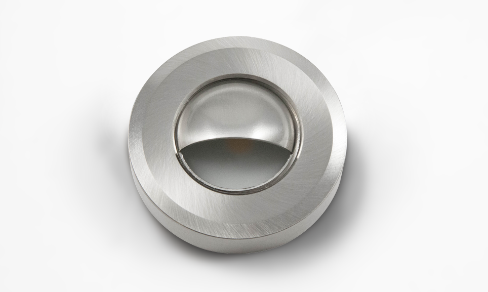 RD10 Step Light with Scoop in Brushed Nickel